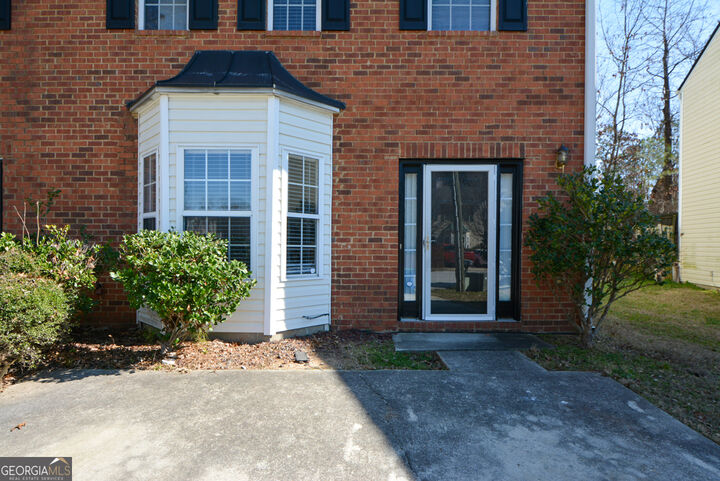 Property Photo:  5460 Hampton Court  GA 30349 