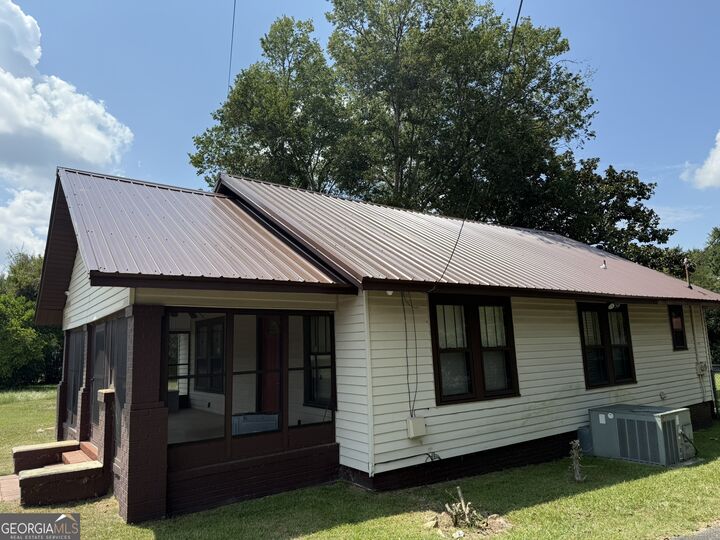 Property Photo: 3020 Millerfield Road GA 31217