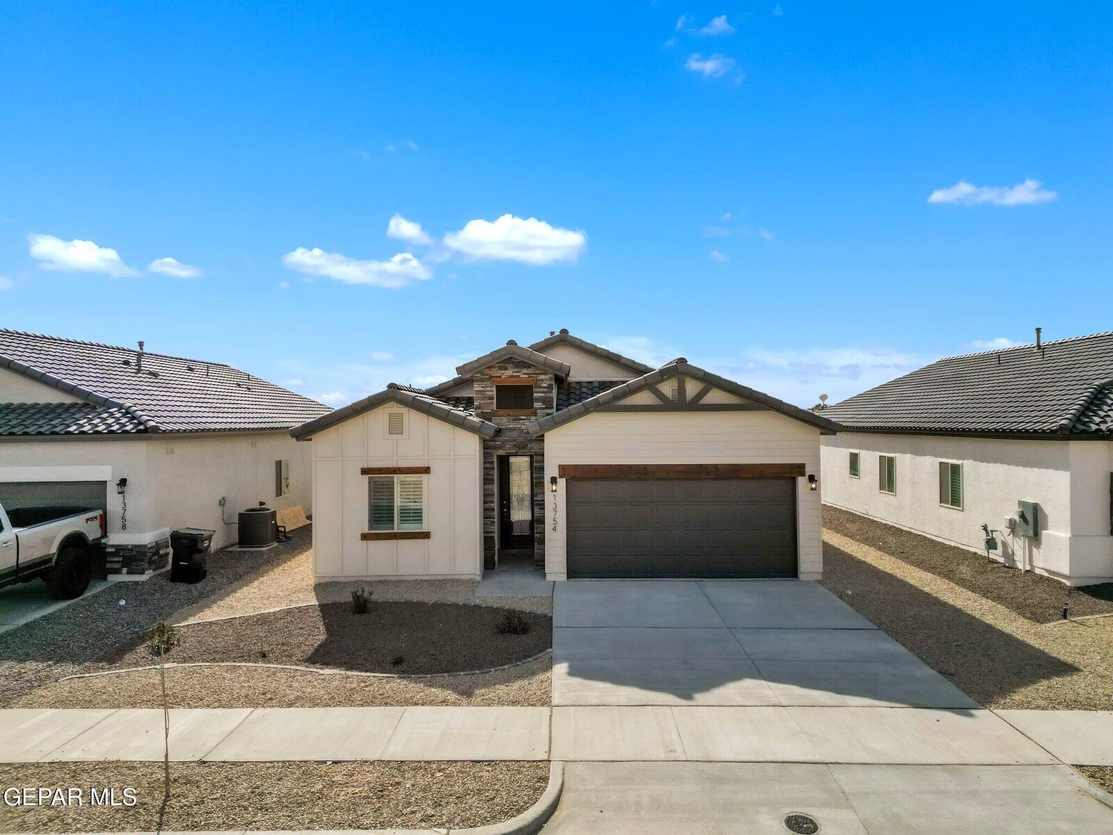 Property Photo:  5740 Adamsville Avenue  TX 79934 