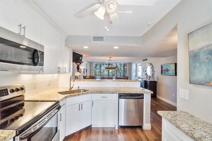 Property Photo:  4832 Esedra Court Apt 206  FL 33467 