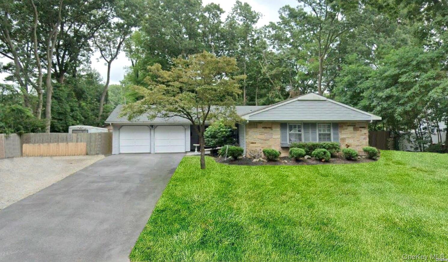 Property Photo:  11 Seward Lane  NY 11790 