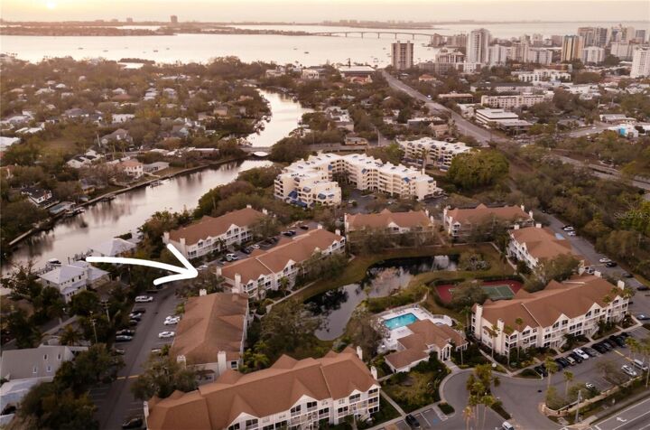 Property Photo: 850 S Tamiami Trail 321 FL 34236