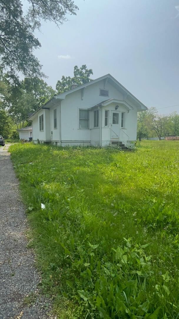 Property Photo:  2411 31st Street  IL 60099 
