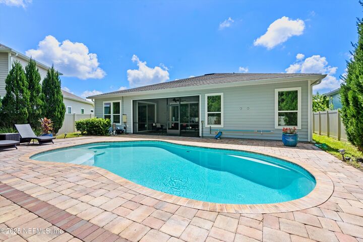 Property Photo: 3024 Las Calinas FL 32095