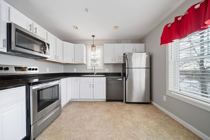 Property Photo:  146 Karatzas Avenue  NH 03104 