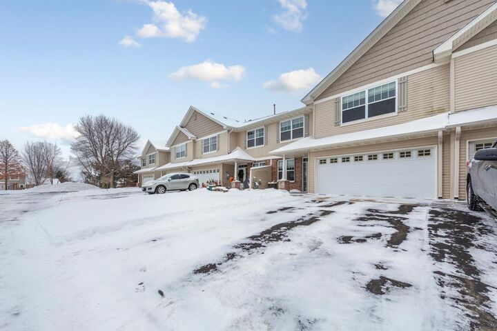 Property Photo:  1556 Independence Drive 202  MN 55057 