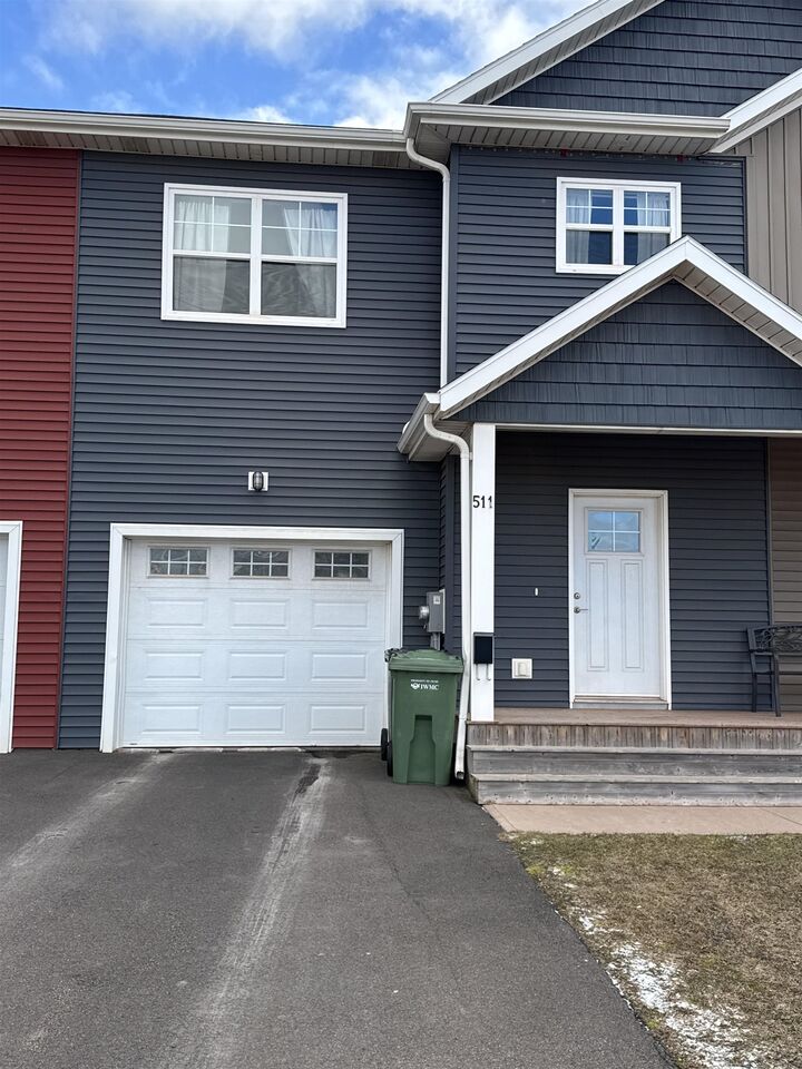 Property Photo:  511 Macewen Road  PE C1N 5Z1 