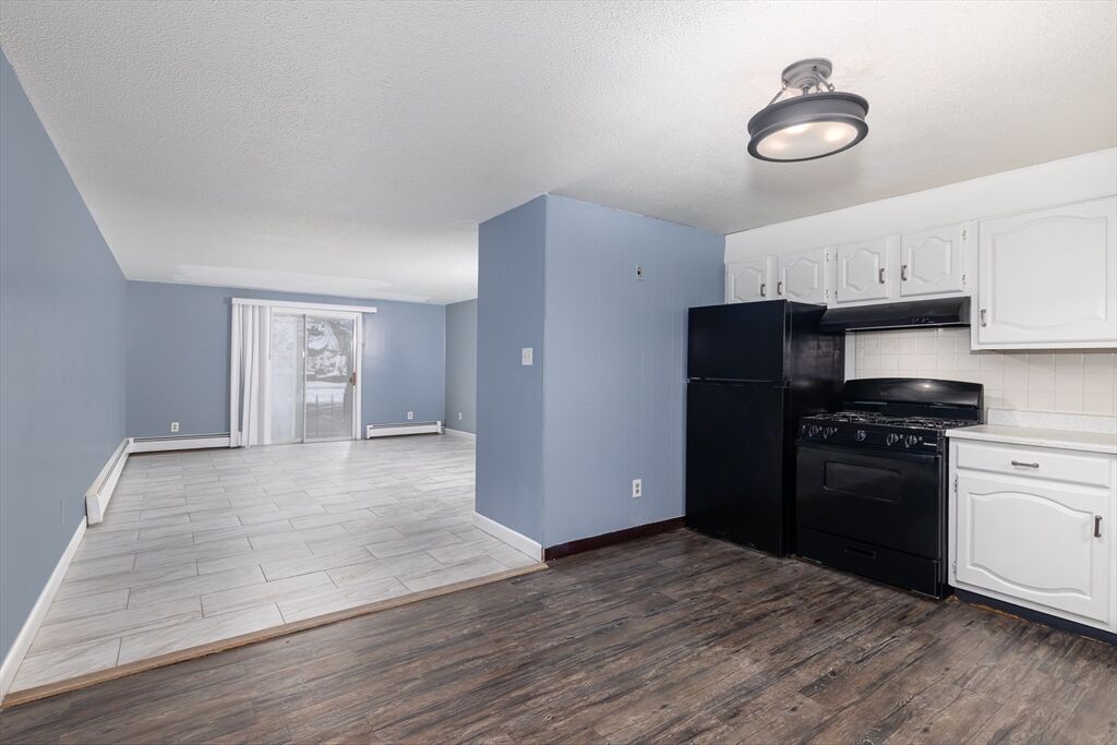 Property Photo: 24-26 Inman Street 4 MA 01843