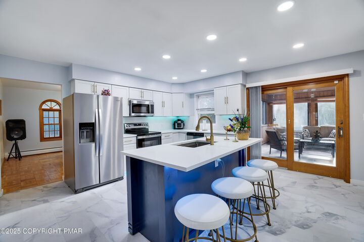 Property Photo:  161 Shepherd Lane  PA 18370 