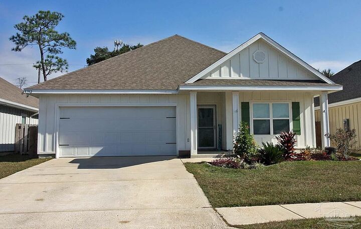 Property Photo:  5752 Conley Ct  FL 32571 