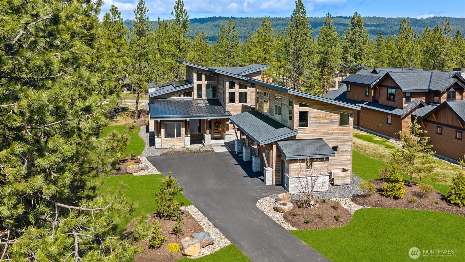 Property Photo:  391  Southern Star Lane  WA 98922 