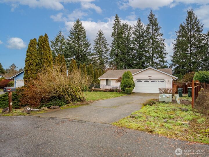 Property Photo:  16348  84th Court SE  WA 98597 