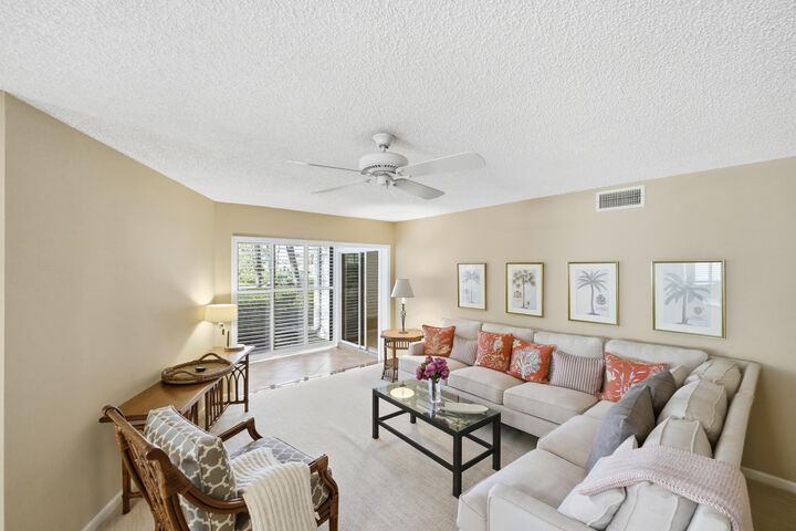 Property Photo: 6404 SE Brandywine Court 104 FL 34997