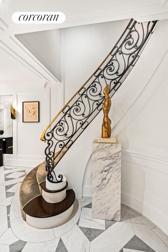 Property Photo:  123 E 71st Street  NY 10021 