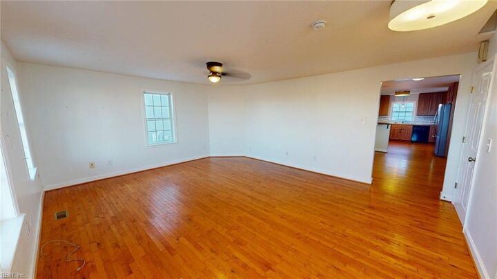Property Photo:  1428 Poquoson Ave  VA 23662 