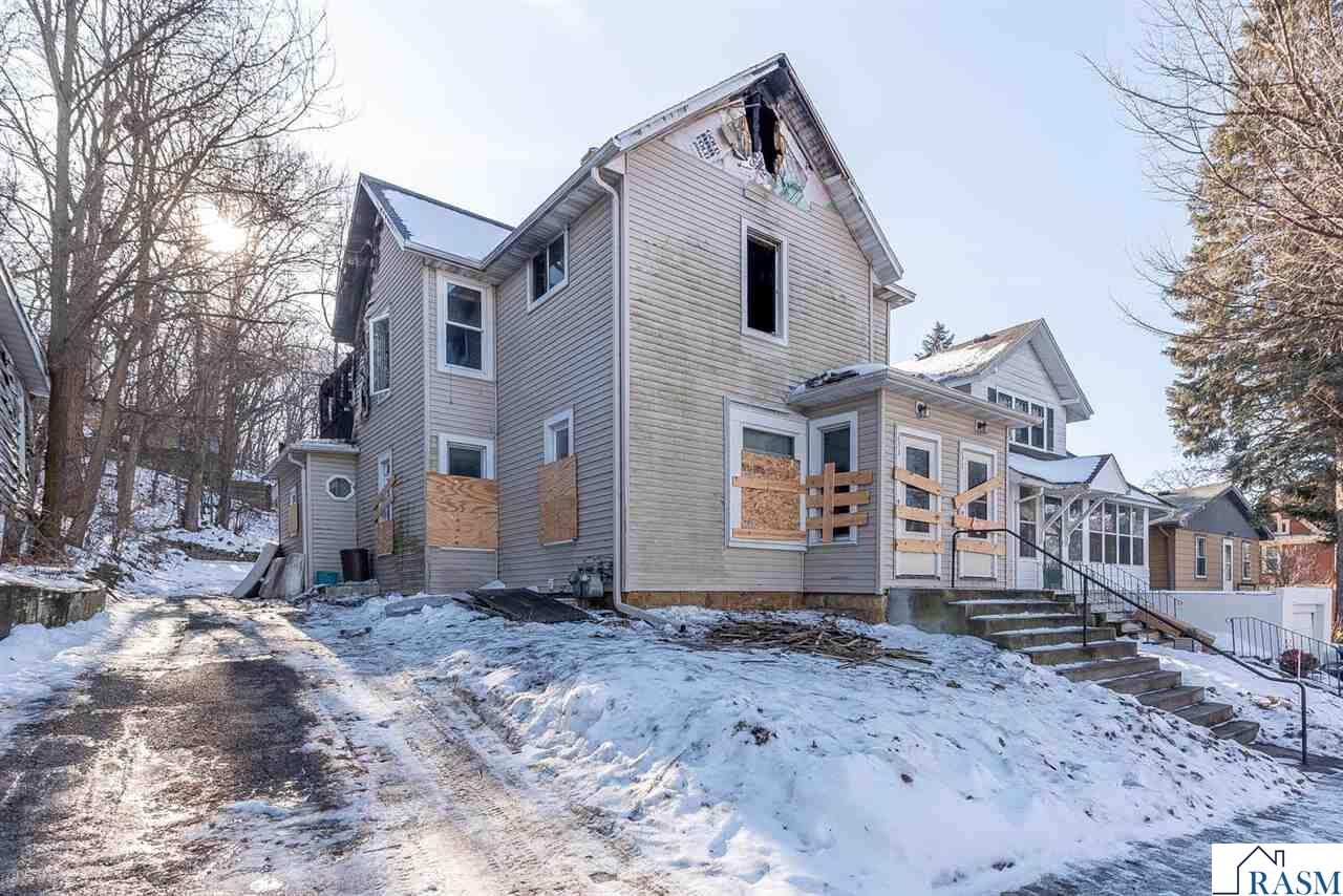 Property Photo:  233 Bradley Street  MN 56001 