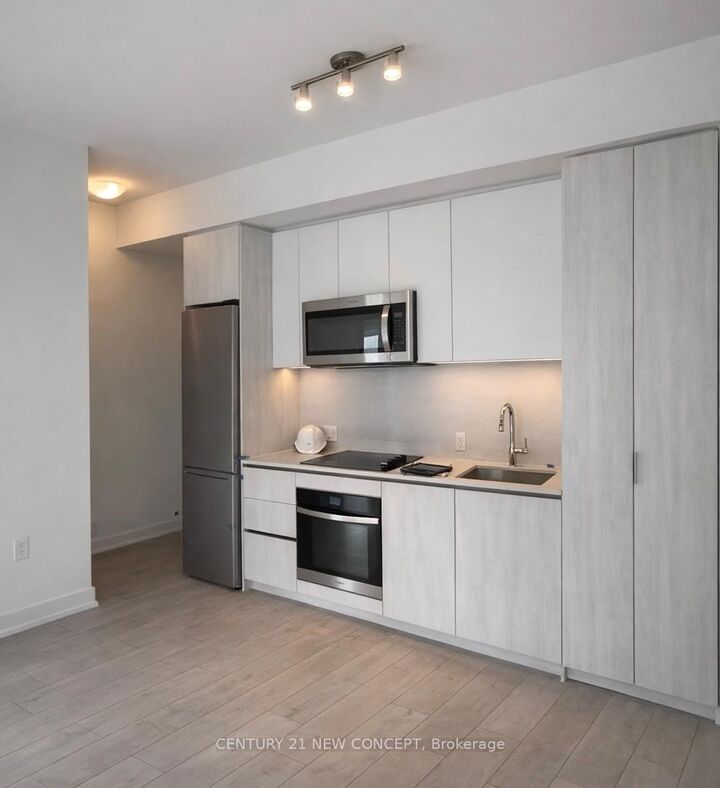 Property Photo:  5858 Yonge Street 621  ON M2M 0C6 