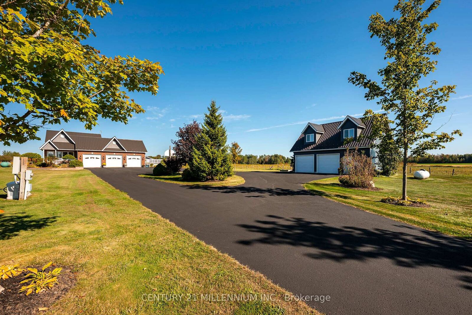 Property Photo:  395115 County Road 12 Road  ON L9W 0N4 