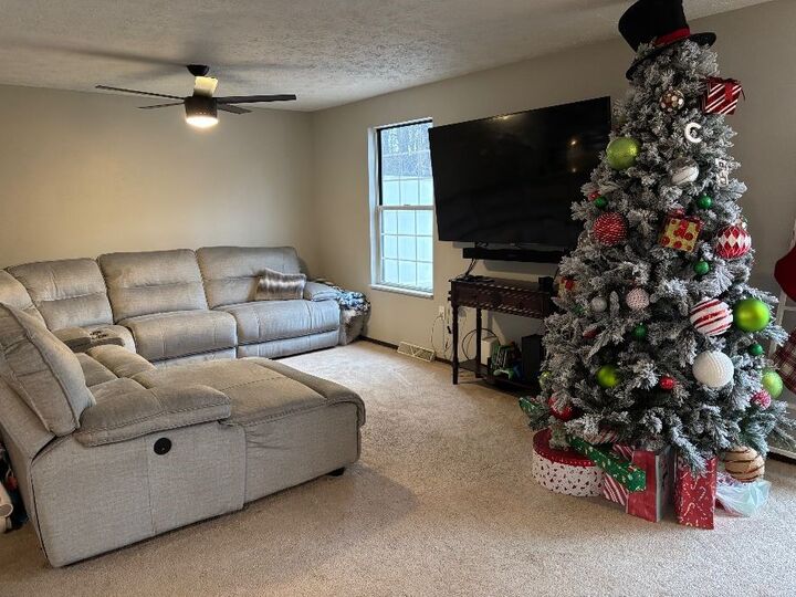 Property Photo:  1001 Timberglen Drive  PA 15126 