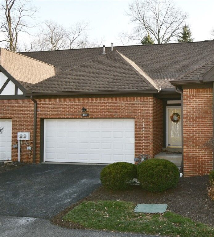 Property Photo:  408 Kingsberry Circle  PA 15234 