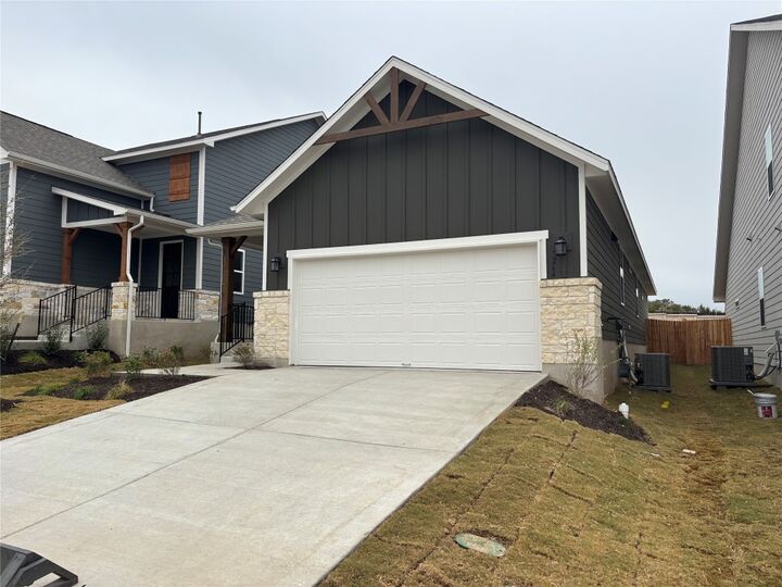 Property Photo:  264 Ranier Way  TX 78620 