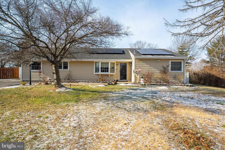 Property Photo:  17 Cambridge Road  NJ 08824 