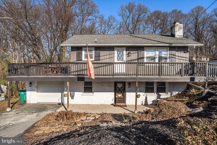 Property Photo:  923 Sunnyside Road  PA 17036 