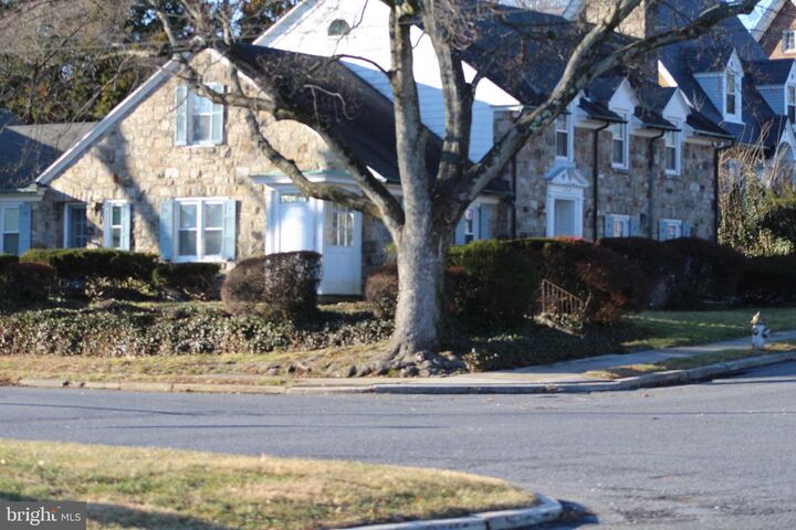 Property Photo:  100 Brookline Pz  PA 19607 