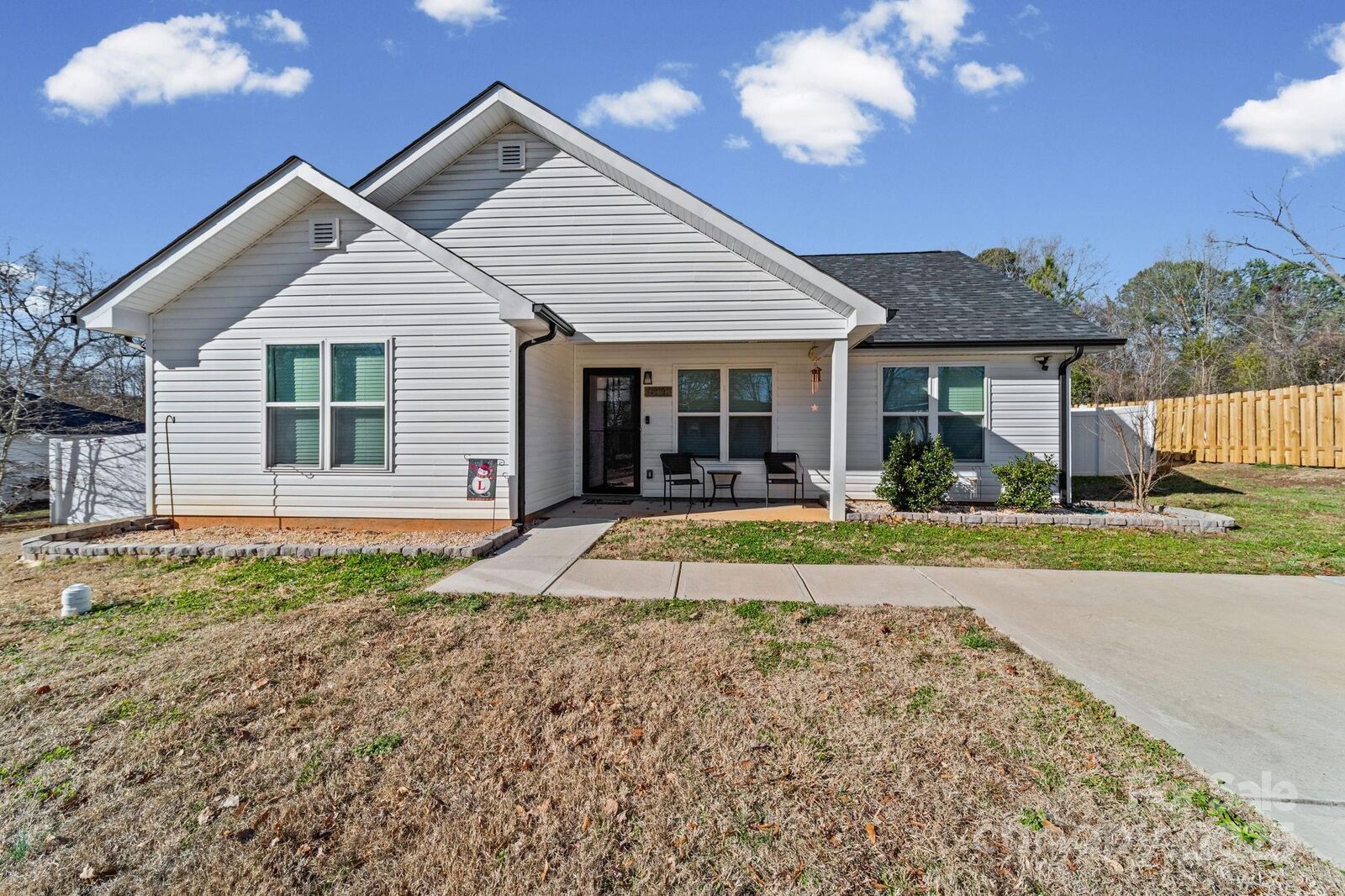 Property Photo:  614 Wagner Circle  NC 28054 