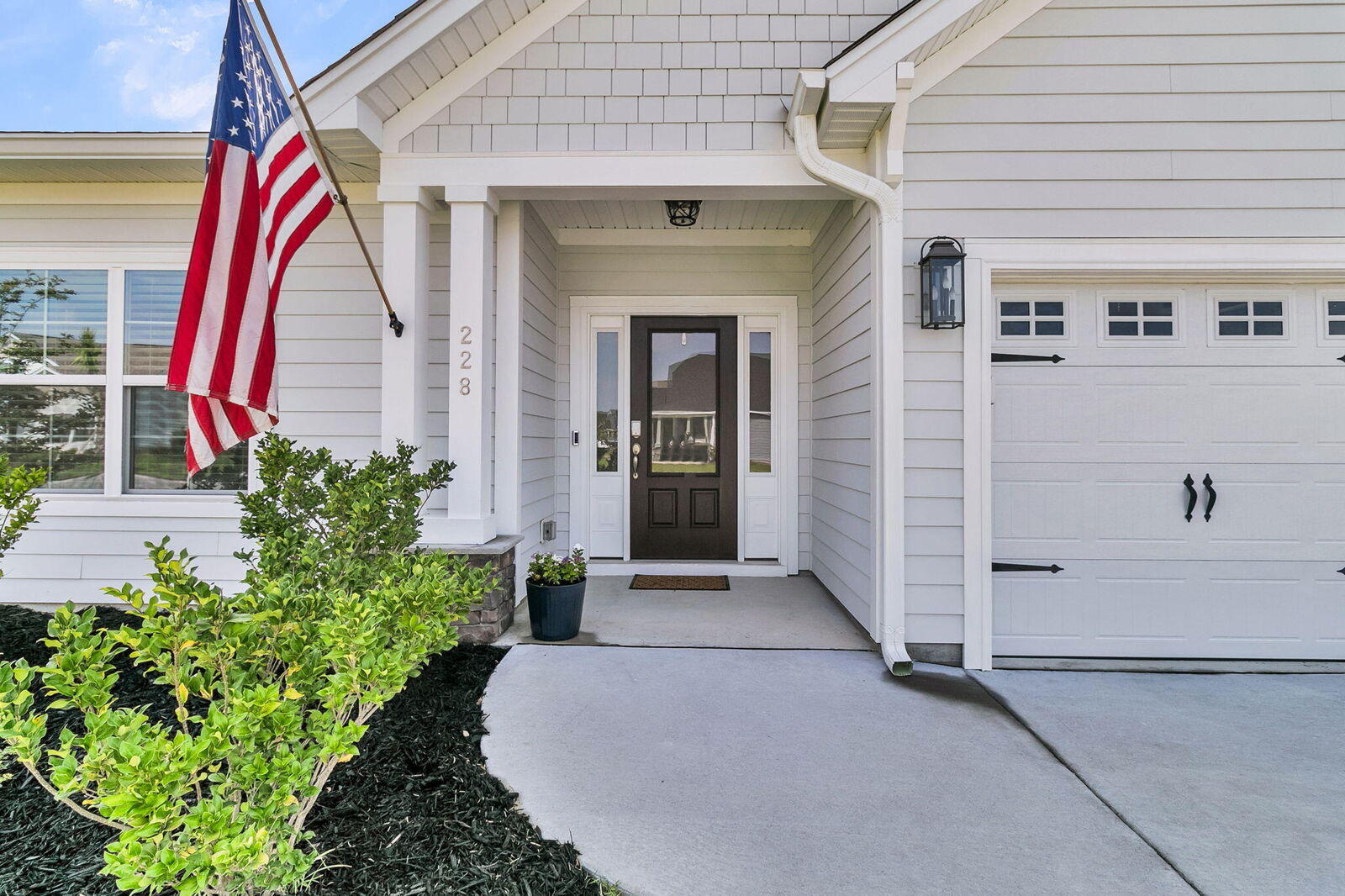 Property Photo: 228 Fiddleback Drive SC 29486