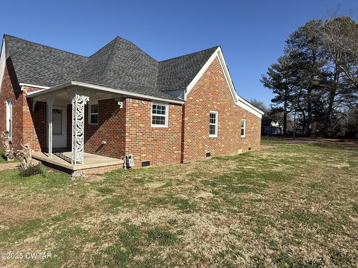 Property Photo:  676 N Hays Avenue  TN 38301 