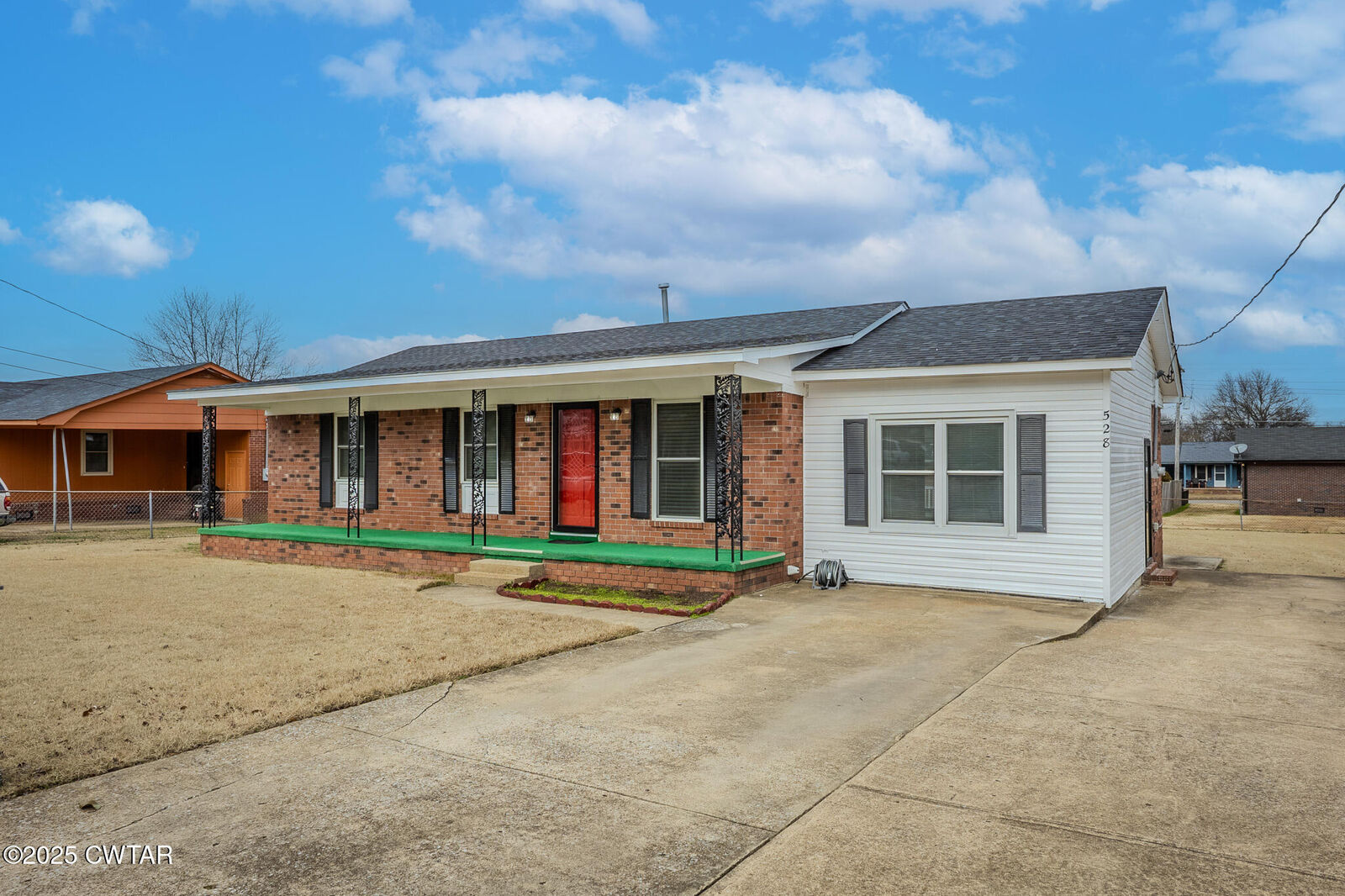 Property Photo:  528 Lark Street  TN 38012 