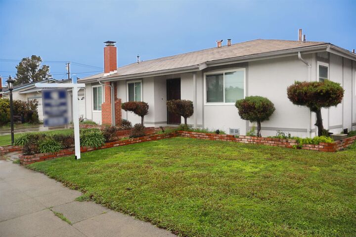 Property Photo:  2459 Driftwood Way  CA 94577 