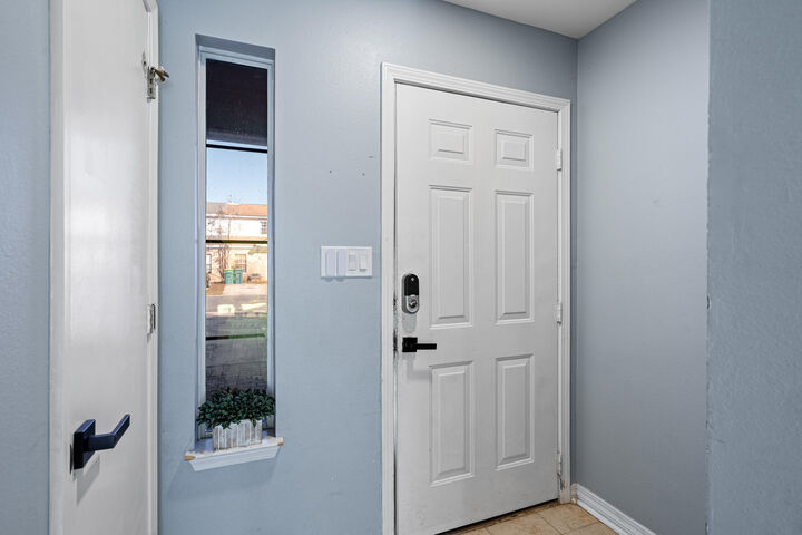 Property Photo:  1838 Whispering Oaks Ln Lane  FL 32547 