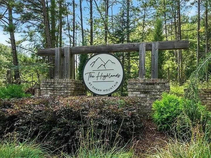 Property Photo:  110 Highlands Chase  GA 30107 