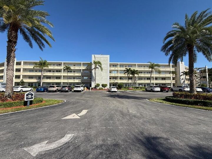 Property Photo: 3022 Ainslie B 3022 FL 33434