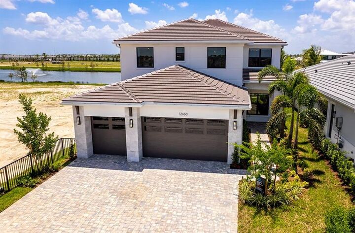 Property Photo: 12660 Solana Bay Circle FL 33412