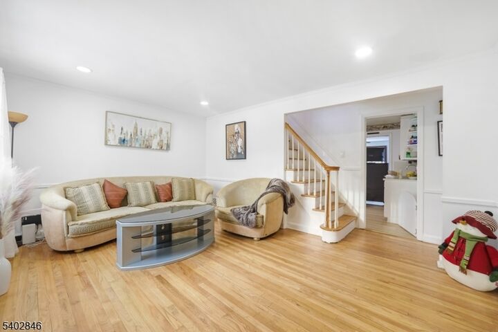 Property Photo:  38 Sherwood St  NJ 07013 