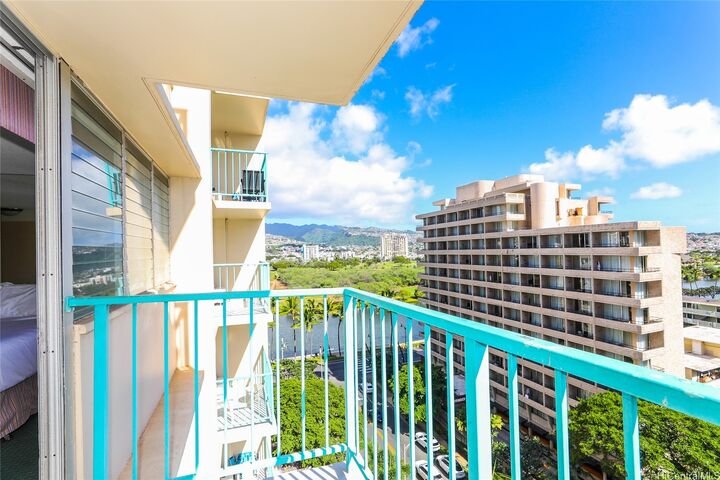 Property Photo:  444 Kanekapolei Street 1002  HI 96815 