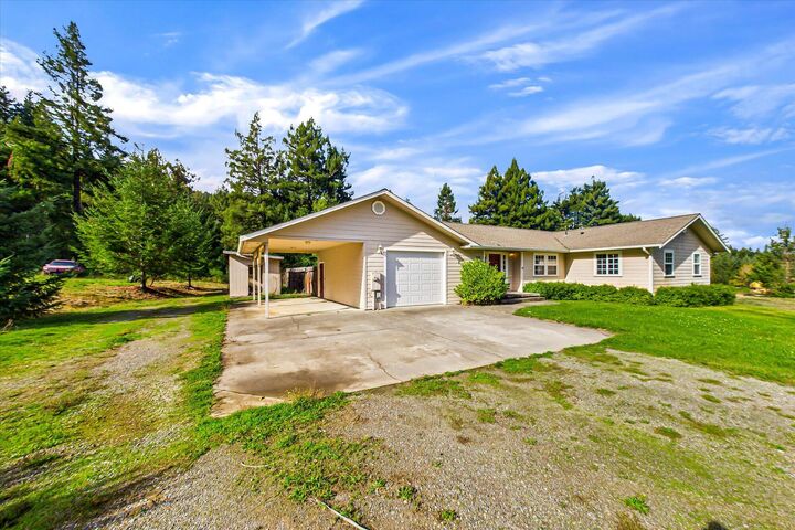 Property Photo:  255 Sorenson Road  CA 95569 