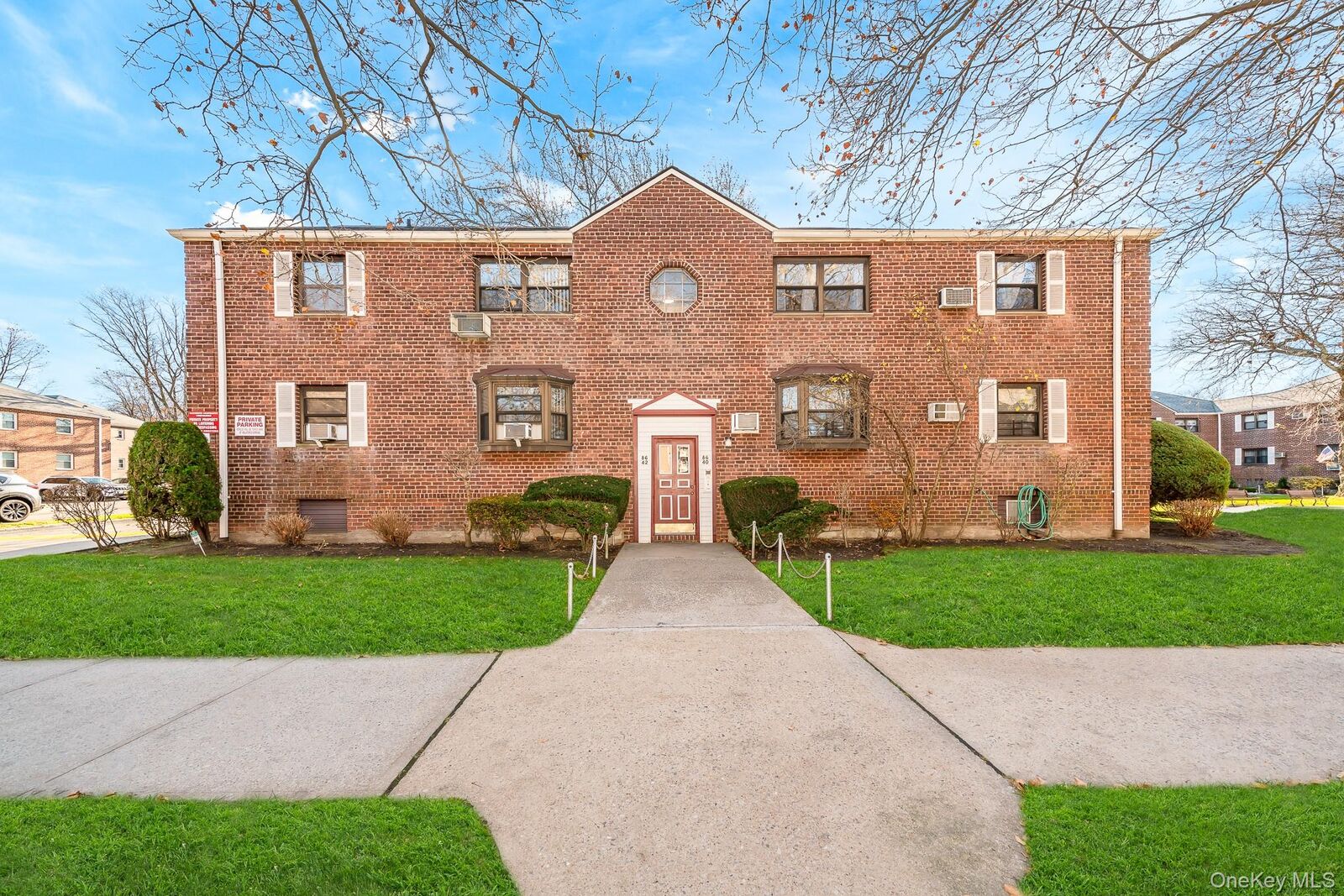 Property Photo:  86-40 155th 1R  NY 11414 