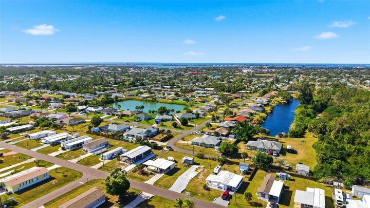 Property Photo:  1372 Ibis Drive  FL 34224 