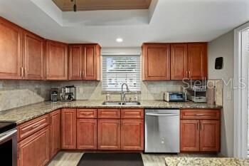 Property Photo: 1650 S Lake Avenue 4 FL 33756