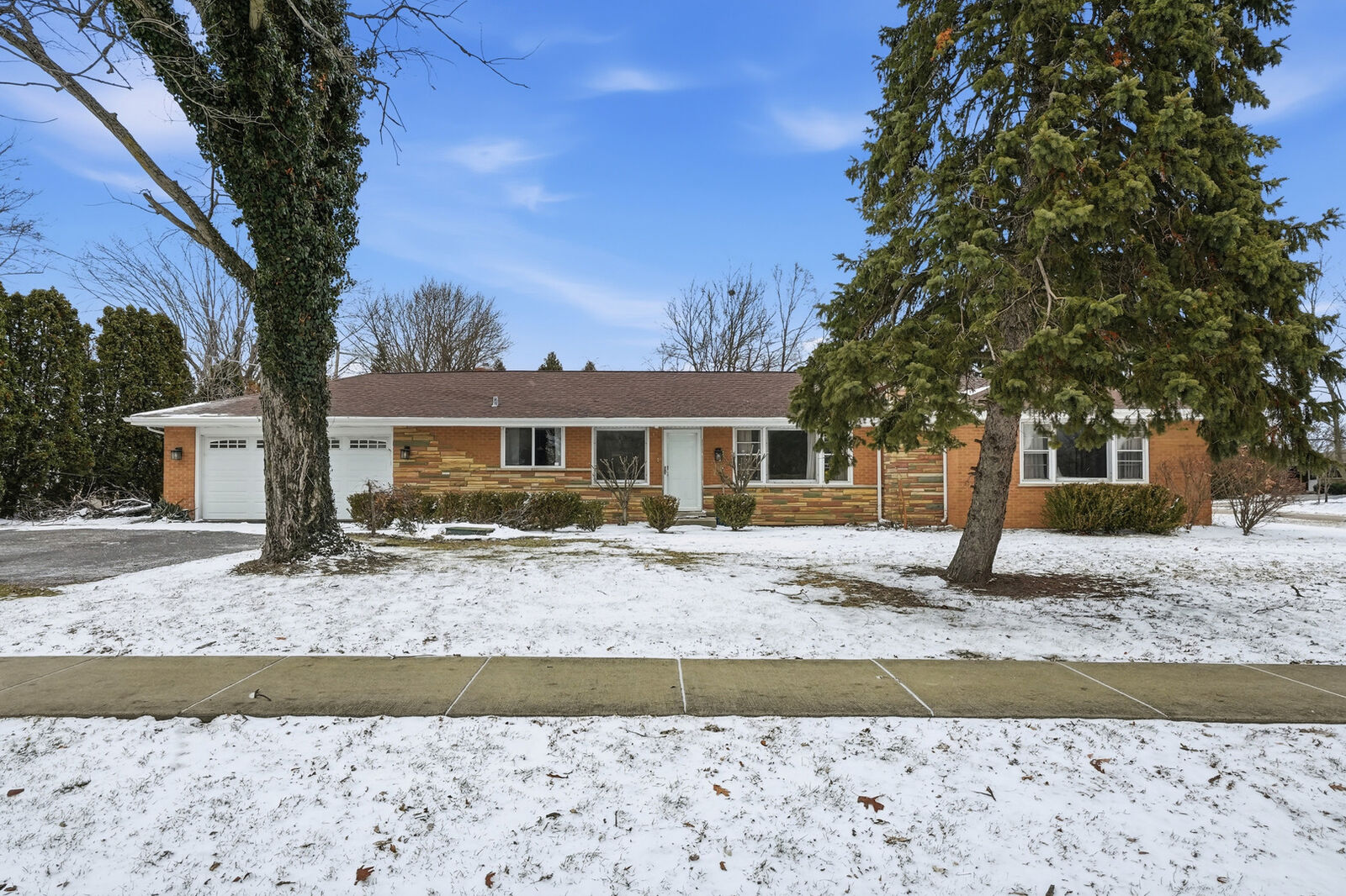 Property Photo:  8440 W 91st Street  IL 60457 
