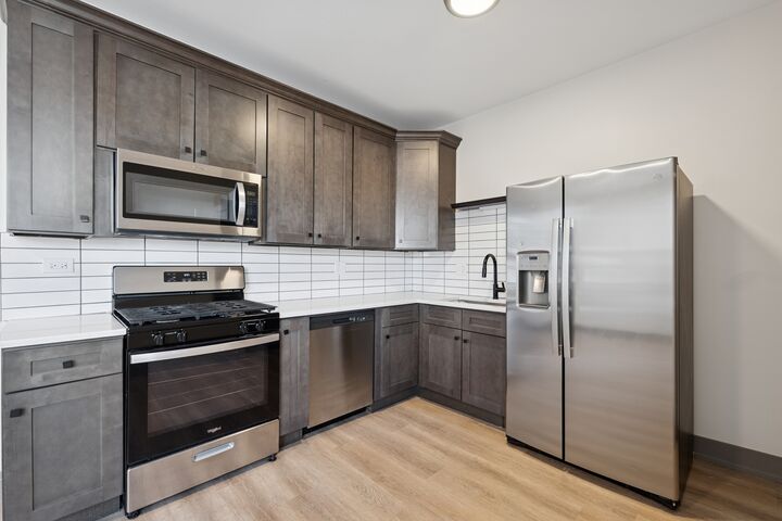 Property Photo:  9635 S Forest Avenue 3  IL 60628 