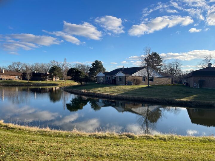 Property Photo: 232 Arrowwood Drive IL 60062