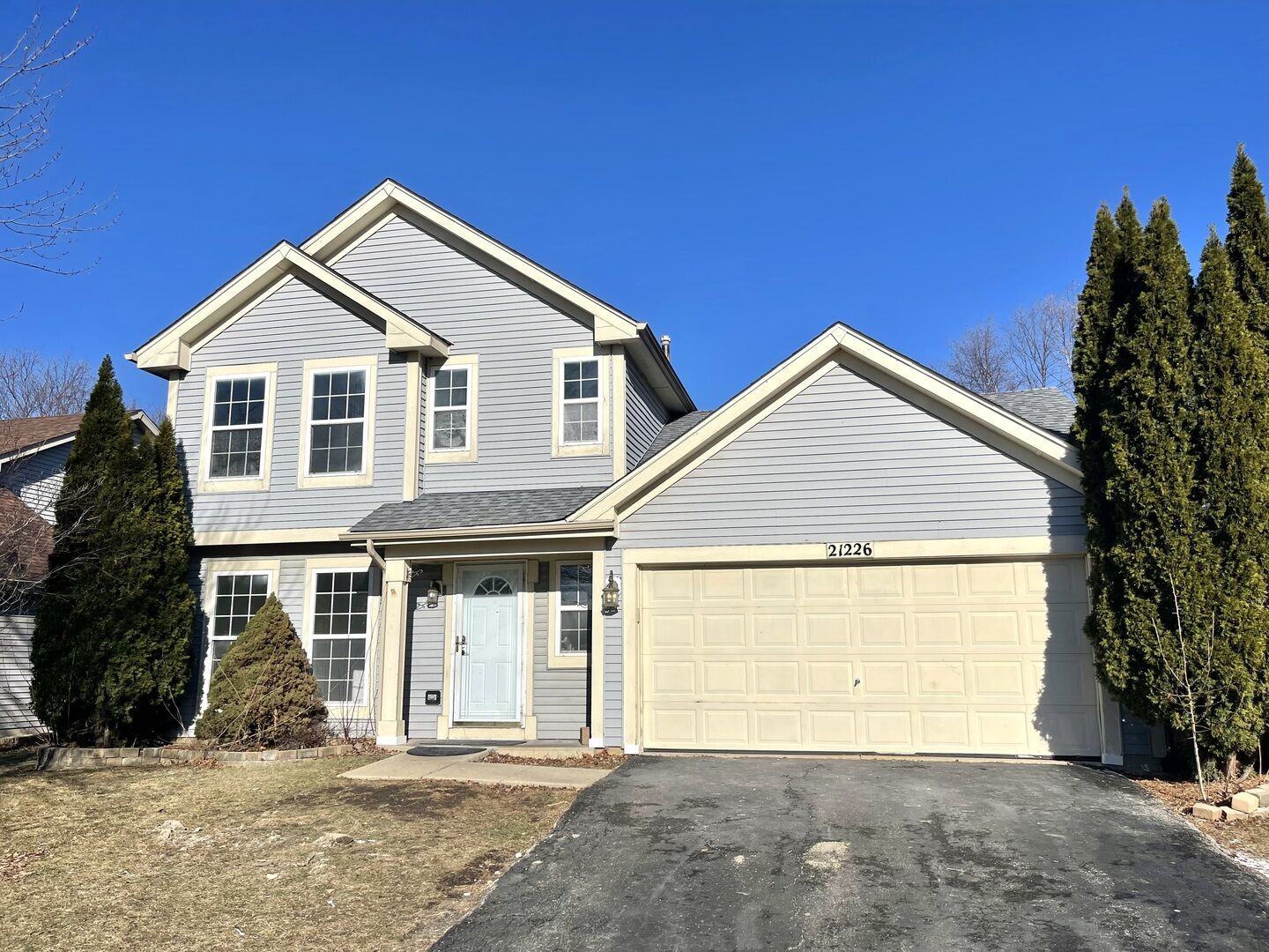 Property Photo: 21226 W Chastworth Lane IL 60544