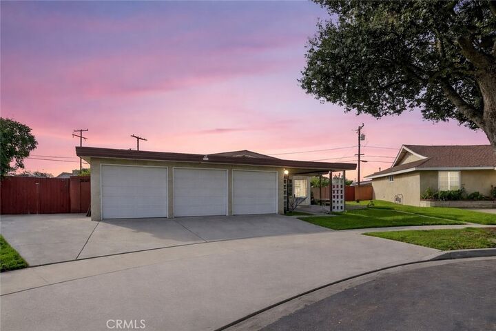 Property Photo:  203 N Royal Place  CA 92806 