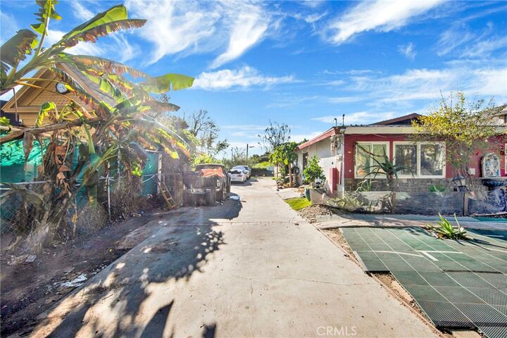 Property Photo:  691 Lincoln  CA 91103 