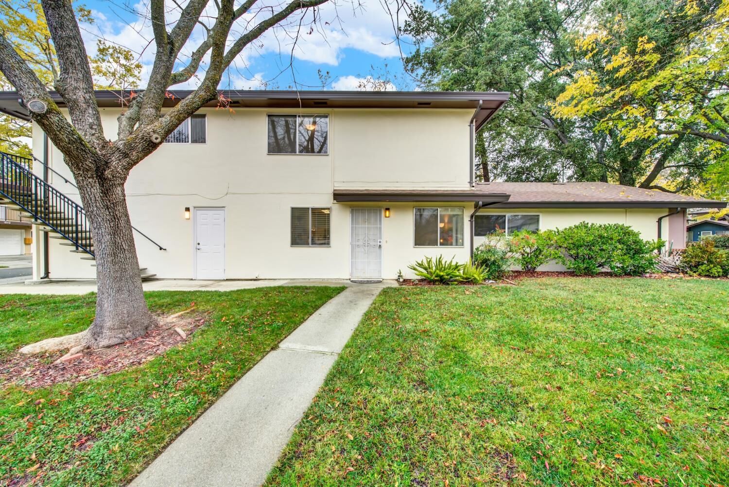 Property Photo:  2803 Bidwell Street 2  CA 95618 